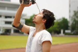 Physical Therapy tips to prevent dehydration while training in the summer