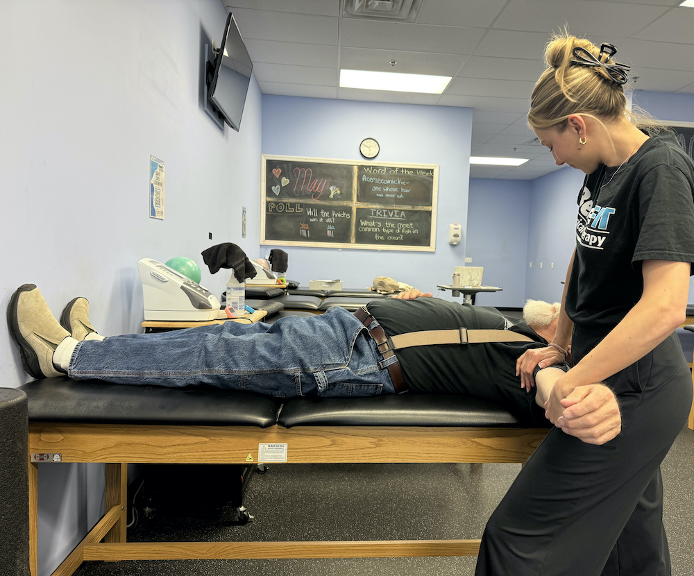 Dr Gabrielle Szesko providing one-on-one physical therapy treatment at BeneFIT Physical Therapy in Chester NJ